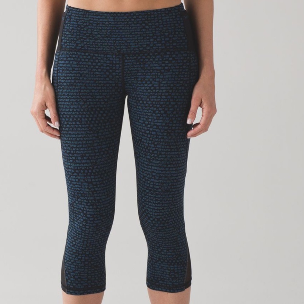 Lululemon Free Runner 19” Crop